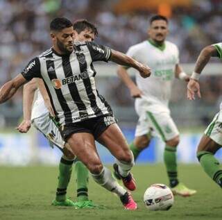 Hulk durante a partida deste sábado, entre Galo e Coelho. (Foto: Divulgação)