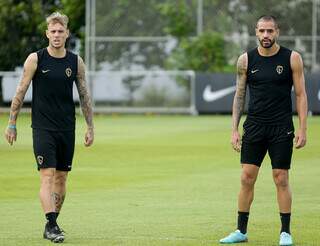 Róger Guedes e Renato Augusto em treinamento (Foto: Rodrigo Coca/Agência Corinthians)