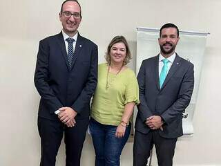 Dir-esq: os candidatos Pedro Paulo Gasparini, Renata Gomes Benardes Leal e o atual defensor público-geral Homero Lupo Medeiros. (Foto: Reprodução)