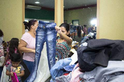 No Dia da Mulher, feirão terá 4 mil peças de roupa à venda por R$ 8 cada