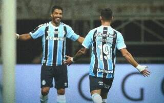 Jogadores do Grêmio comemoram a vitória por 1 a 0, contra o Campinense. (Foto: Lucas Uebel/@gremio no Instagram)