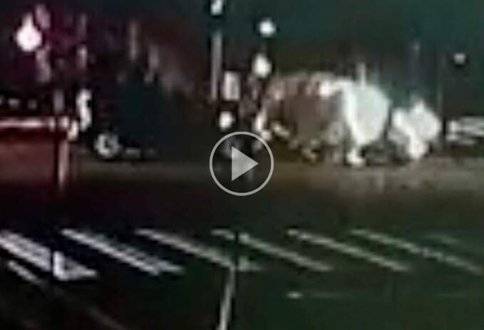 Vídeo mostra acidente que provocou congestionamento 