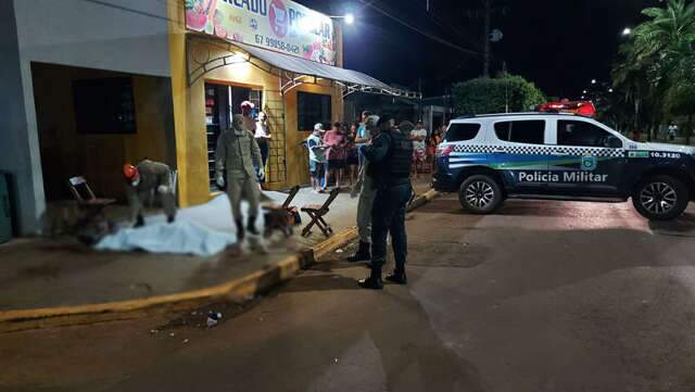 Comerciante &eacute; morto a tiros em frente ao pr&oacute;prio estabelecimento