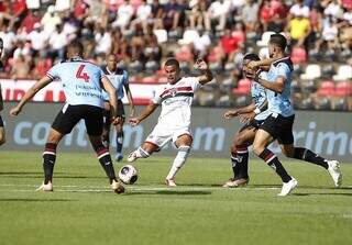 Alisson durante partida deste domingo. (Foto: Divulgação)