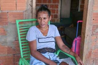 Moradora da Favela Homex, a manicure Aloma Francielly, de 29 anos (Foto: Marcos Maluf)