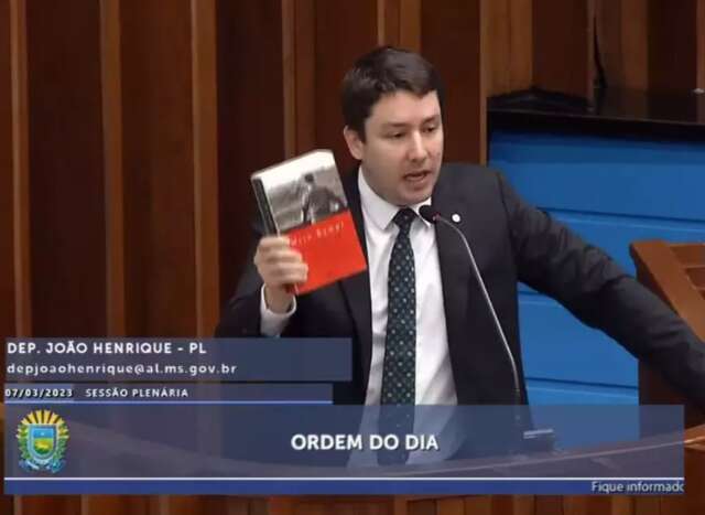 Deputado de MS é acusado de fazer apologia ao nazismo 