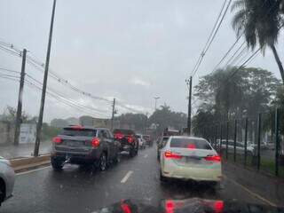 Congestionamento na Avenida Eduardo Elias Zahran sentido Avenida Ceará (Foto: Direto das Ruas)