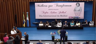 Reprodução da sessão solene da entrega do trofeu Celia Jallad, na Assembleia Legislativa. (Foto: Reprodução)