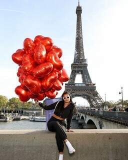 Novo sonho começou no ano passado, quando passou férias em Paris. (Foto: Arquivo pessoal)