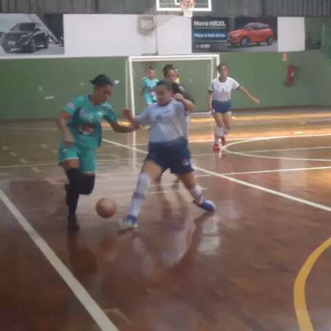 Torneio feminino de futsal come&ccedil;a neste s&aacute;bado com quatro jogos