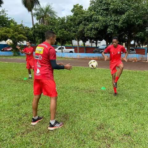 Comercial recebe Costa Rica precisando vencer para evitar rebaixamento