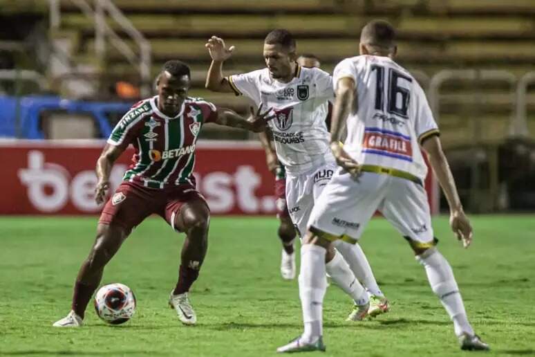 Volta Redonda recebe Fluminense na abertura das semifinais do Cariocão