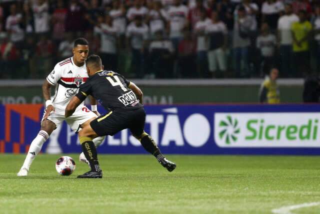 Nos p&ecirc;naltis, &Aacute;gua Santa vence S&atilde;o Paulo pelo Campeonato Paulista