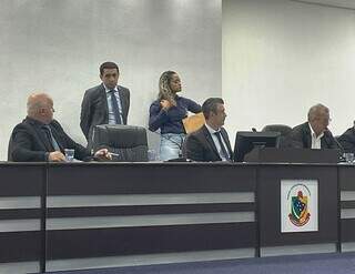 C&acirc;mara inicia processo de cassa&ccedil;&atilde;o de 8 vereadores acusados de corrup&ccedil;&atilde;o