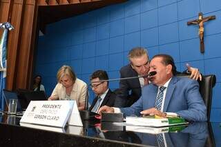 Deputados durante sessão nesta terça-feira (Foto Assessoria)