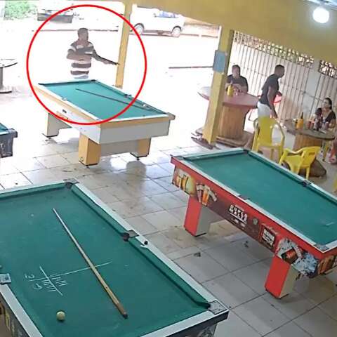 Filho diz que vítima de chacina estava apenas assistindo à partida de sinuca  - Cidades - Campo Grande News