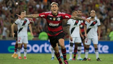 Flamengo vence Vasco e enfrentará Fluminense na final do Campeonato Carioca