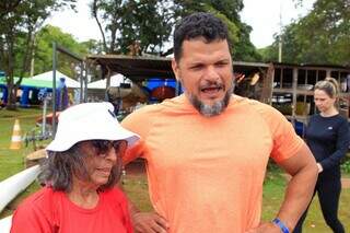 Romilda e Paulo viajam juntos para competições de Paracanoagem (Foto: Alex Machado)