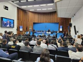 Plenário lotado para acompanhar audiência pública sobre BR-163 (Foto Gabriel de Matos)