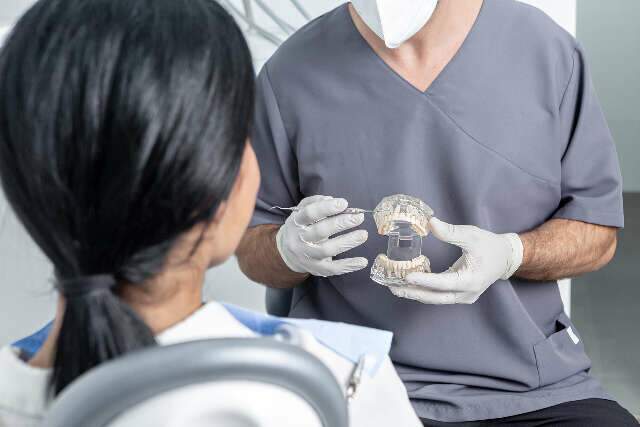 Implante dentário pode ter rejeição?