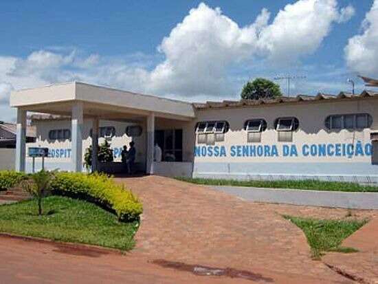 Surpreendido em casa, adolescente &eacute; baleado e socorrido em estado grave