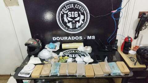 Homem é preso com tabletes de pasta base avaliados em R$ 500 mil