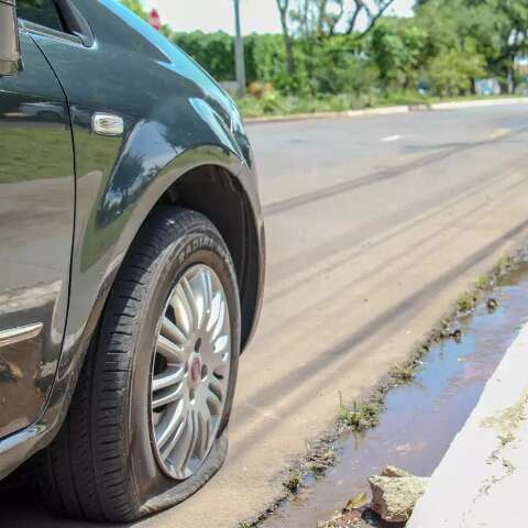 Delegado atirou em pneu de carro durante confus&atilde;o no tr&acirc;nsito