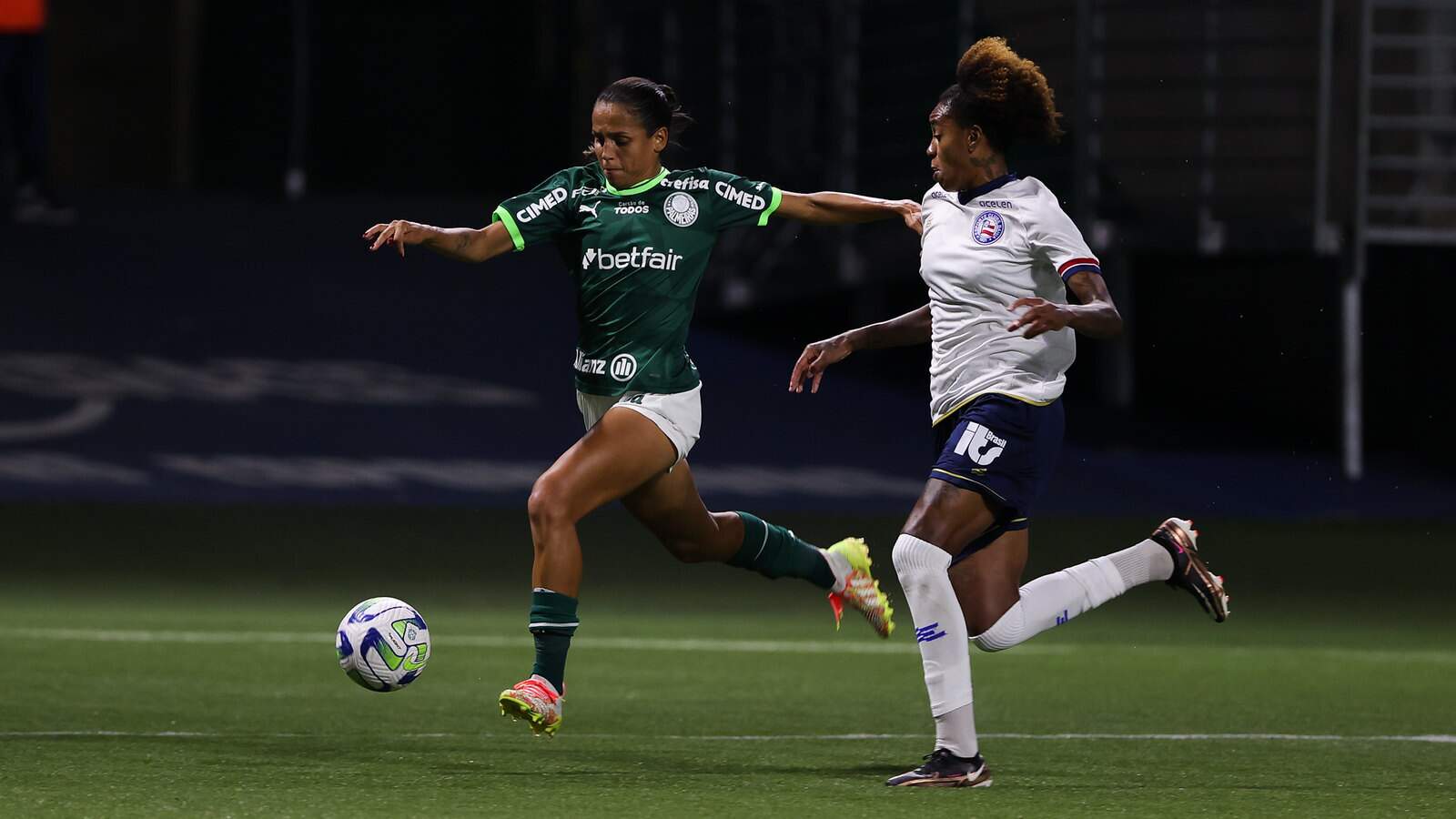 Palmeiras e Corinthians abrem final do Brasileirão Feminino