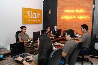 Lajir Contabilidade atua com os melhores profissionais. (Foto: Alex Machado)