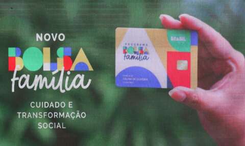 Beneficiários com inscrição final 9 recebem novo Bolsa Família