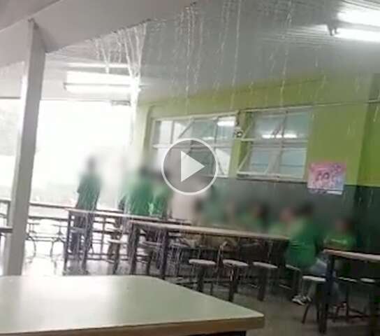 Obras em escola atingida por chuva devem terminar at&eacute; metade do ano