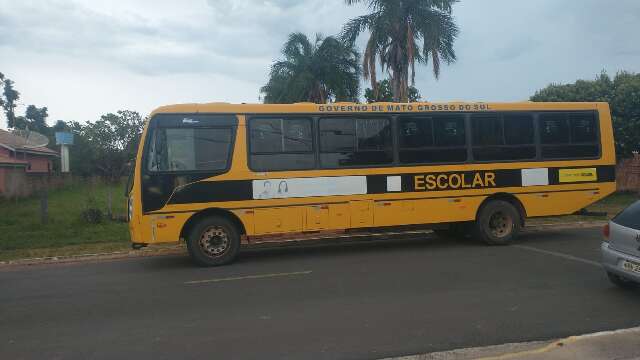 Retirados de &ocirc;nibus escolar rural, alunos ficam sem ir &agrave; creche em Alcin&oacute;polis