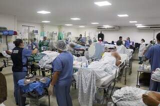 Pacientes em atendimento na Santa Casa de Campo Grande. (Foto: Divulgação)