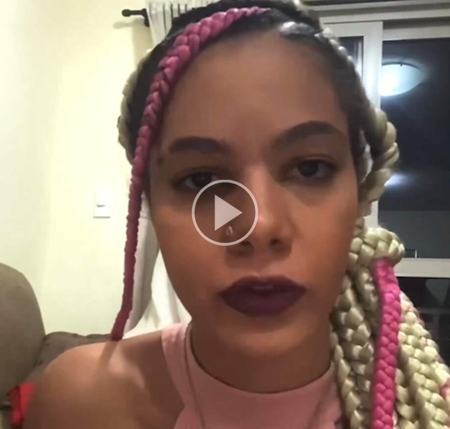 Cantora rapper diz que foi algemada à força e jogada dentro de camburão da PM