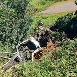 Motorista de caminh&atilde;o morre em acidente na Serra de Rio Negro