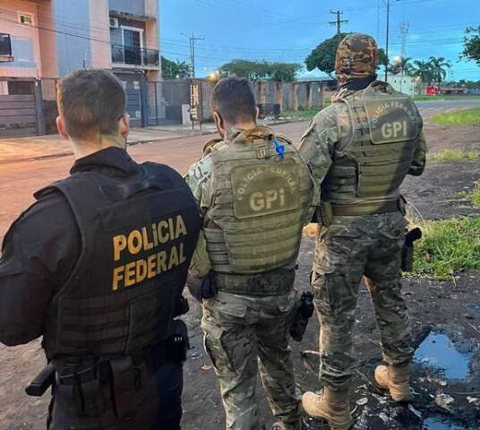 Pol&iacute;cia Federal prendeu 96 procurados em mar&ccedil;o, entre eles 30 traficantes