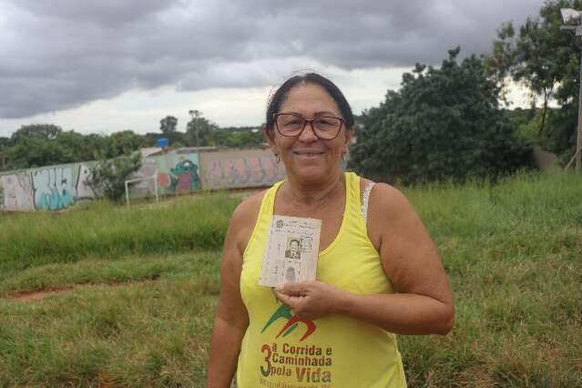 H&aacute; 40 anos, Luiza viu pai transformar terra com mandioca em bairro