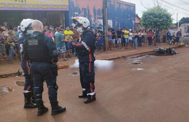 Rapaz &eacute; arremessado de motocicleta e morre ap&oacute;s bater em S-10