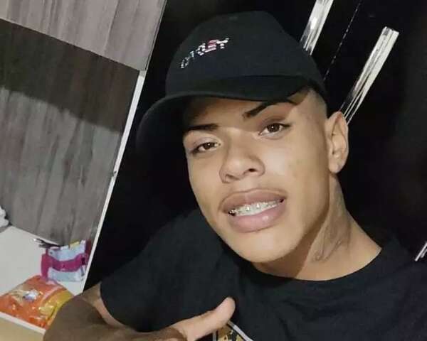 Morto pela PM, jovem j&aacute; foi preso por roubar R$ 70 mil em produtos de tabacaria 