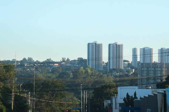  Temperaturas caem no Estado ap&oacute;s passagem de frente fria 