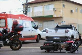 Motociclista &eacute; socorrida em estado grave ap&oacute;s atingir ve&iacute;culo Strada 