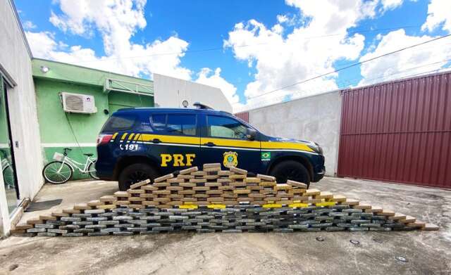 PRF apreende quase 200 kg de coca&iacute;na na BR-262