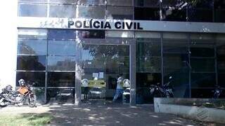 Delegacia de Polícia, em Corumbá, onde mulher prestou esclarecimentos. (Foto: Divulgação)