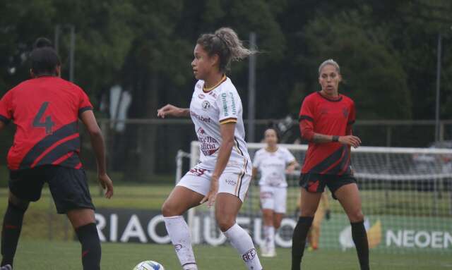 Brasileiro feminino: Ferrovi&aacute;ria vence Athletico-PR e assume lideran&ccedil;a