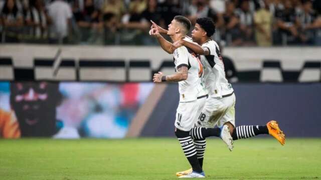 Vasco vence o Atl&eacute;tico-MG por 2 a 1 em estreia na Primeira Divis&atilde;o