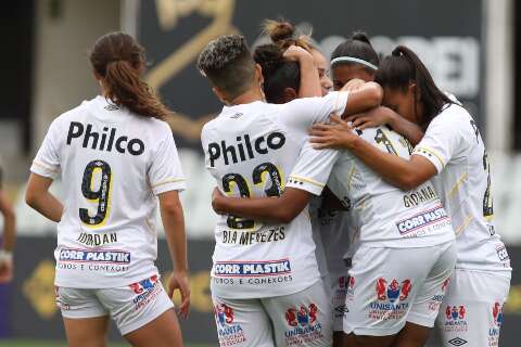 Sereias da Vila goleiam Avaí Kindermann por 4 a 0 no Brasileirão Feminino