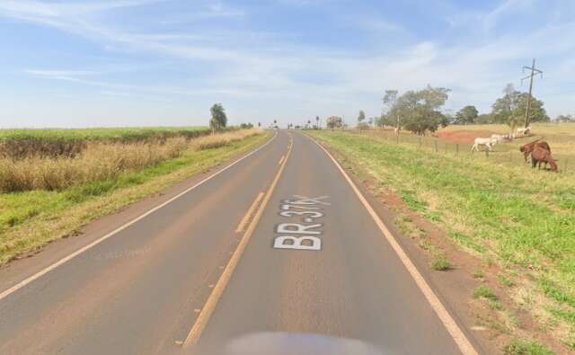 Ciclista &eacute; atropelado por carro e morre em rodovia