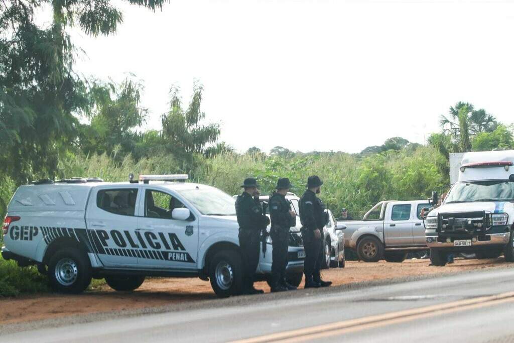 drone PM caça dupla flagrada em frente a presídio fortemente