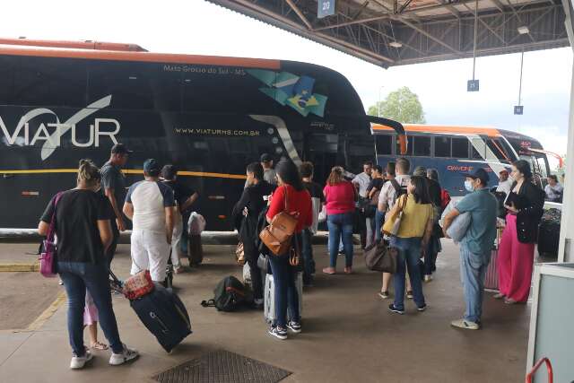 Feriado tem previs&atilde;o de 22 mil passageiros na rodovi&aacute;ria de Campo Grande 