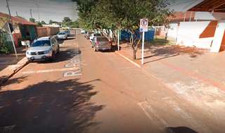 Rua onde fica a escola municipal (Foto: reprodução / Google) 